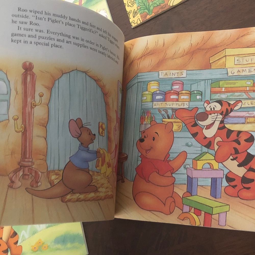 🏋️♂️ Winnie the Pooh Oh, Bother! Book Collection - Picture 11 of 11
